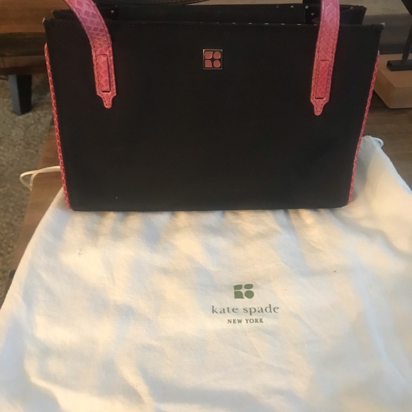 kate spade Handbags - NWOT Kate Spade Purse